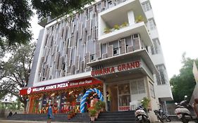Hotel Dwarka Grand